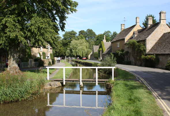 Lower Slaughter riverside - Cotswold Tour from Bristol